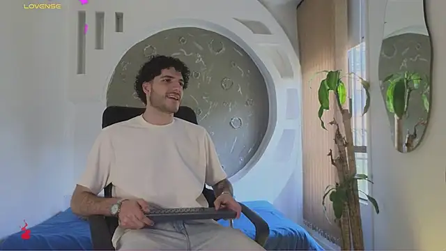 Rafael Mendezz online show from March 2026 05:31:02 PM