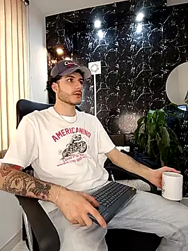 Rafael Mendezz online show from March 2026 08:29:01 PM