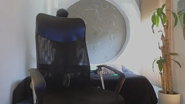 Rafael Mendezz online show from April 2026 06:03:02 PM