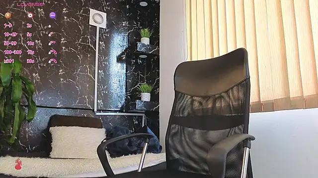 Rafael Mendezz online show from April 2026 08:20:02 PM