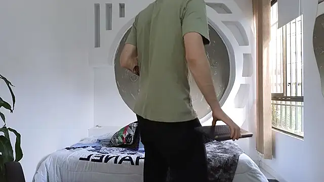 Snapshot of Rafael_Mendezz chatting on November 2025 08:31:01 PM Rafael Mendezz online show from November 2025 08:31:01 PM