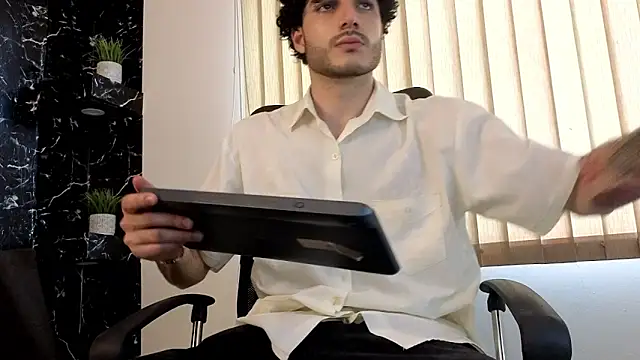 Rafael Mendezz online show from February 2026 07:02:02 PM