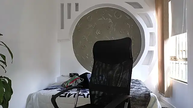 Snapshot of Rafael_Mendezz chatting on November 2025 08:13:02 PM Rafael Mendezz online show from November 2025 08:13:02 PM