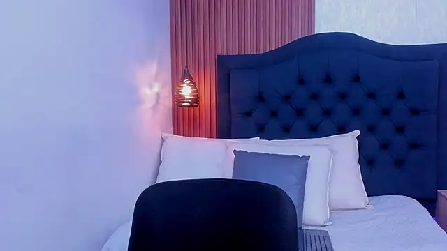 Hisoka 011 online show from April 2026 09:54:02 PM