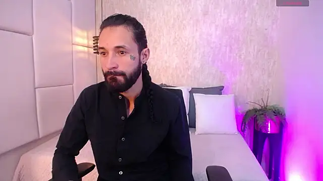 Hisoka 011 online show from February 2026 07:47:01 PM