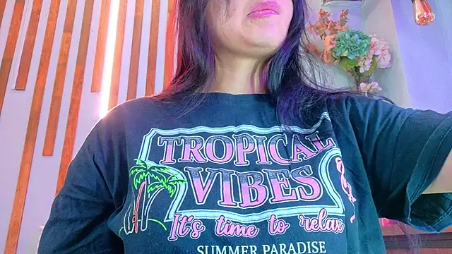 Jennifer Vega1 online show from October 2025 09:38:01 PM