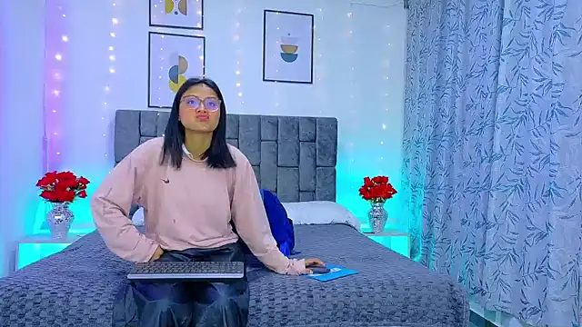 Snapshot of Soffia_Konig_ chatting on June 2026 12:06:01 PM Soffia Konig online show from June 2026 12:06:01 PM