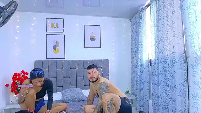 Soffia Konig  online show from February 2026 12:16:02 PM