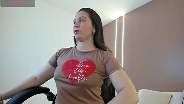 samantha 17  online show from May 2026 02:29:02 AM