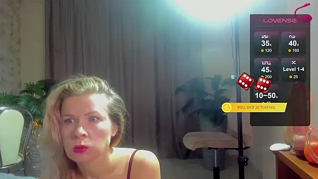 Julia Giulia online show from January 2026 06:58:01 PM