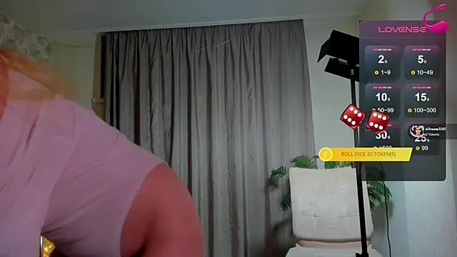 Julia Giulia online show from January 2026 10:17:01 PM