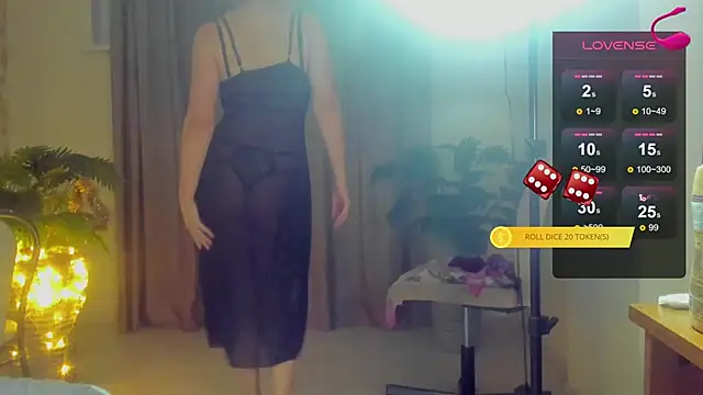 Julia Giulia online show from January 2026 07:39:01 PM