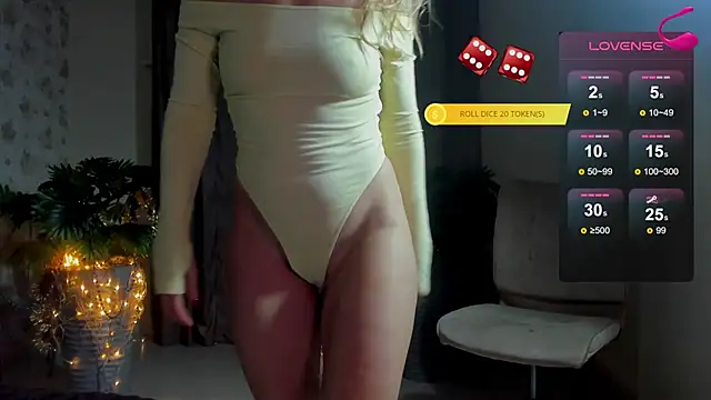 Julia Giulia online show from February 2026 05:22:01 PM