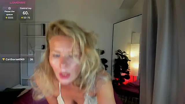 Snapshot of Julia_Giulia chatting on July 2026 09:48:01 PM Julia Giulia online show from July 2026 09:48:01 PM