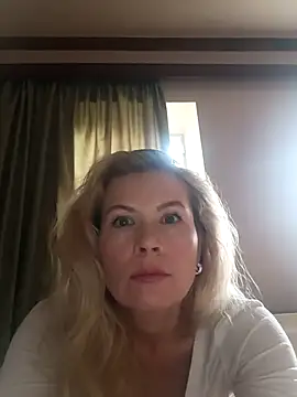 Snapshot of Julia_Giulia chatting on October 2025 10:09:01 AM Julia Giulia online show from October 2025 10:09:01 AM