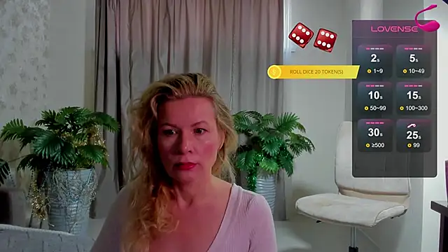 Julia Giulia online show from March 2026 08:06:01 AM