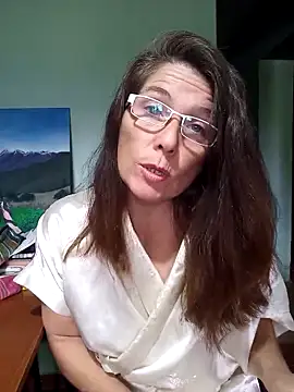 Merida2276 online show from October 2025 03:23:01 PM