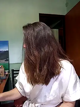 Merida2276 online show from October 2025 12:47:02 PM