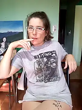 Merida2276 online show from October 2025 08:27:02 PM