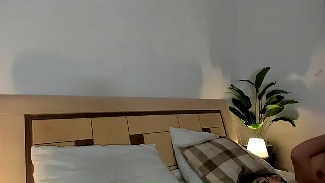 Morena Dolce online show from November 2025 02:23:01 PM