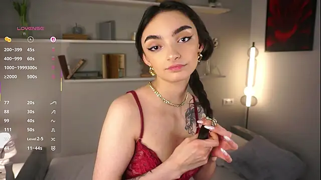 Snapshot of Morena_Dolce chatting on September 2025 03:56:01 AM Morena Dolce online show from September 2025 03:56:01 AM