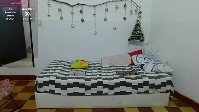 CanelaDeluxe online show from January 2026 02:51:02 AM