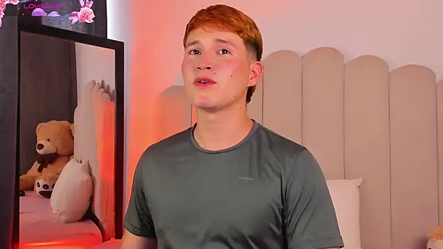 Eragonbooy online show from February 2026 09:03:02 PM