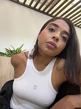 Snapshot of AnnyVega_ chatting on October 2025 09:23:02 PM AnnyVega online show from October 2025 09:23:02 PM