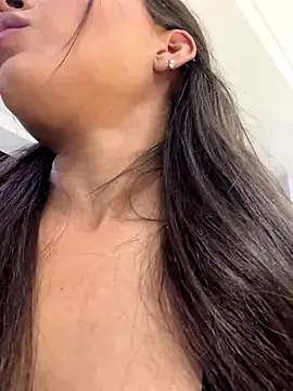 Snapshot of AnnyVega_ chatting on October 2025 09:05:01 PM AnnyVega online show from October 2025 09:05:01 PM