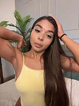 Snapshot of AnnyVega_ chatting on December 2025 09:14:01 PM AnnyVega online show from December 2025 09:14:01 PM