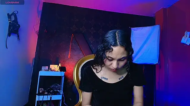 Sweettpleasure online show from November 2025 02:38:02 PM