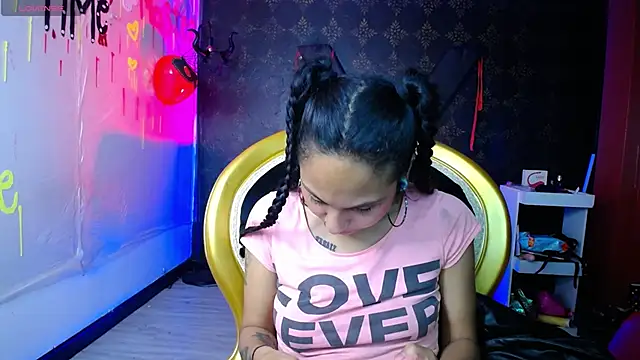 Sweettpleasure online show from October 2025 02:29:01 PM