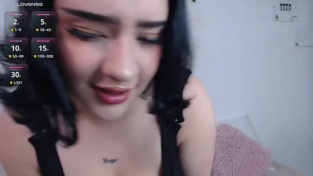 Snapshot of Annie_Villaa chatting on October 2025 11:31:02 AM Annie Villaa online show from October 2025 11:31:02 AM