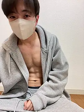 Snapshot of Yuma0718 chatting on January 2026 01:15:02 PM Yuma0718 online show from January 2026 01:15:02 PM