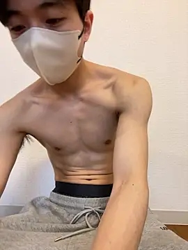 Snapshot of Yuma0718 chatting on February 2026 07:52:01 AM Yuma0718 online show from February 2026 07:52:01 AM