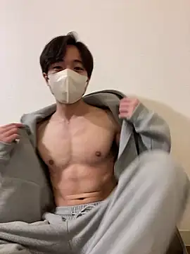 Snapshot of Yuma0718 chatting on February 2026 12:44:02 PM Yuma0718 online show from February 2026 12:44:02 PM