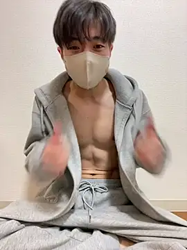 Snapshot of Yuma0718 chatting on January 2026 02:13:01 PM Yuma0718 online show from January 2026 02:13:01 PM