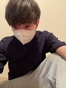 Snapshot of Yuma0718 chatting on February 2026 04:06:01 PM Yuma0718 online show from February 2026 04:06:01 PM