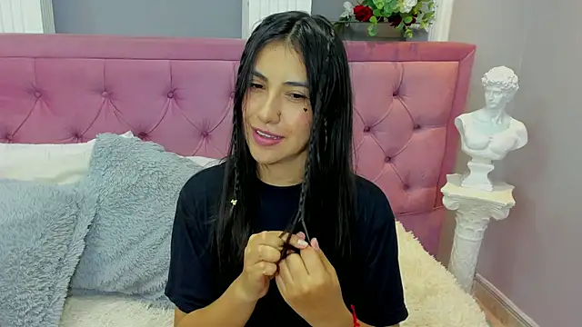 miel latina online show from April 2026 08:36:02 PM