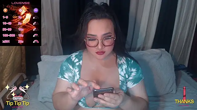 Hotcum ella online show from May 2026 11:43:02 PM