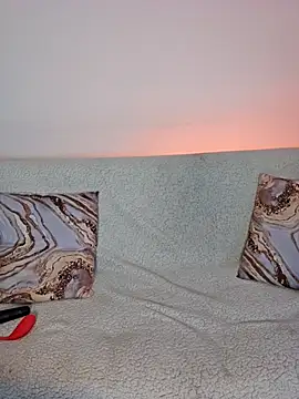 AliishaPss online show from December 2025 07:14:02 PM