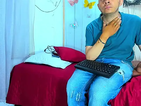 afroditoo online show from December 2025 02:45:02 AM