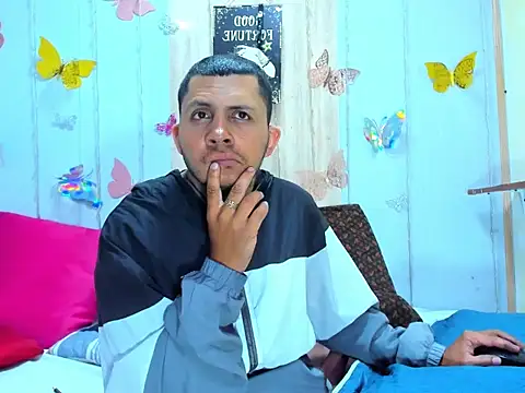 afroditoo online show from November 2025 12:32:02 AM