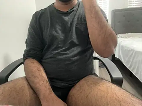 HothairyBoy2 online show from February 2026 05:56:02 PM