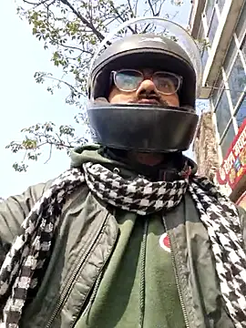 Snapshot of YoursThickDick chatting on January 2026 06:17:01 AM YoursThickDick online show from January 2026 06:17:01 AM