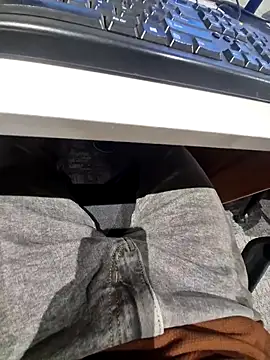 YoursThickDick online show from April 2026 06:29:02 AM