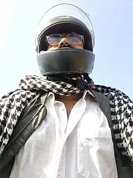 Snapshot of YoursThickDick chatting on January 2026 06:09:02 AM YoursThickDick online show from January 2026 06:09:02 AM