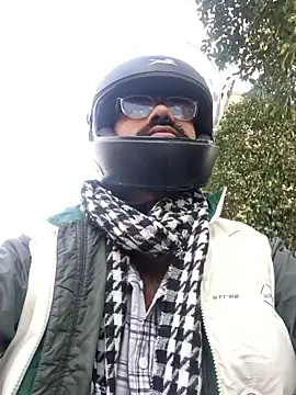 Snapshot of YoursThickDick chatting on January 2026 09:48:02 AM YoursThickDick online show from January 2026 09:48:02 AM