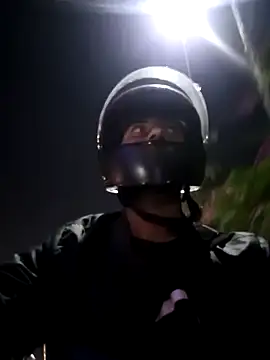 Snapshot of YoursThickDick chatting on December 2025 04:17:01 PM YoursThickDick online show from December 2025 04:17:01 PM