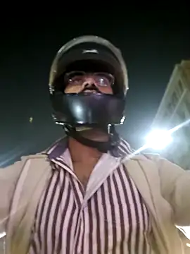 Snapshot of YoursThickDick chatting on November 2025 04:28:01 PM YoursThickDick online show from November 2025 04:28:01 PM